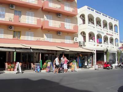 Acropolis Apartements
