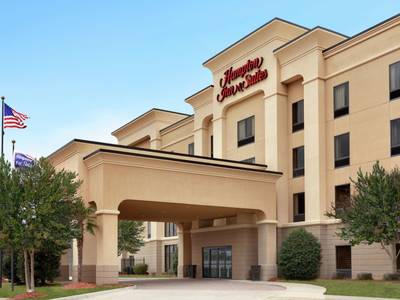 Hampton Inn & Suites Pine Bluff