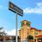 La Quinta Inn & Suites DFW Airport West - Bedford