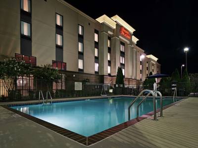 Days Inn & Suites Millington
