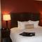 Hampton Inn and Suites Peru