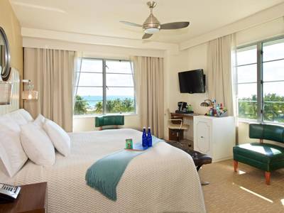 Winter Haven - Autograph Collection