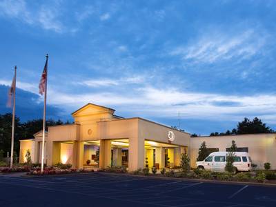 DoubleTree by Hilton Hotel Charlotte Airport