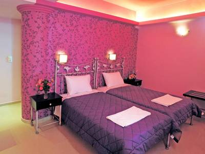 Niriides Beach Hotel