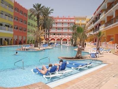 Mediterraneo Bay Hotel & Resort 