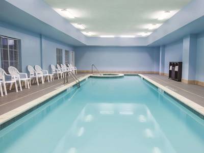 La Quinta Inn & Suites Garland Harbor Point