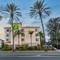 La Quinta Inn & Suites Hawaiian Gardens