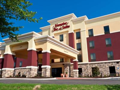 Hampton Inn & Suites Tulsa Central