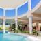 Grand Palladium Lady Hamilton Resort & Spa
