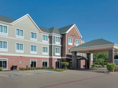 Broadway Inn & Suites