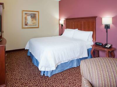 Hampton Inn Fairmont