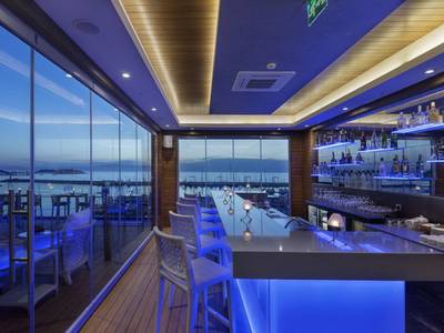 Doubletree by Hilton Kusadasi