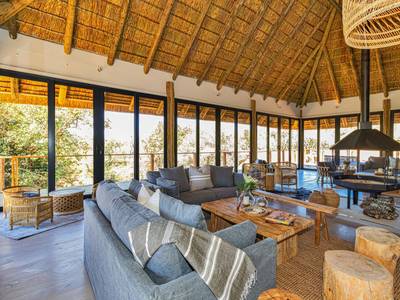 Barefoot Addo Elephant Lodge