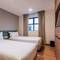 8 on Claymore Serviced Residences