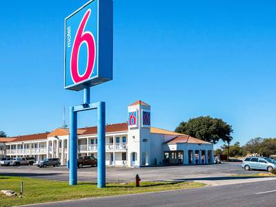 Motel 6 Round Rock