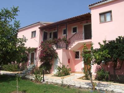 Billy & Sandra Apartments