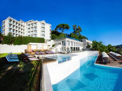 The Royal Grand Hotel