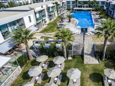 Luga Boutique Hotel & Beach