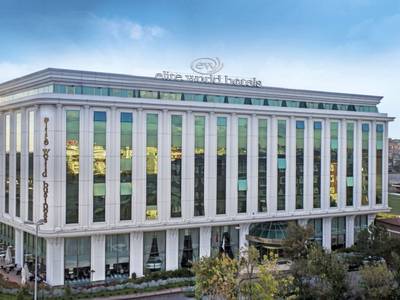 Elite World Business