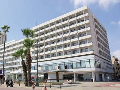 Sun Hall Beach Apartments