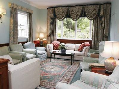 The Boat Country Inn & Restaurant