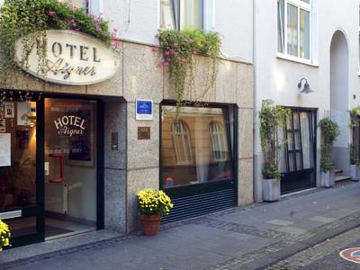 Minotel Aigner