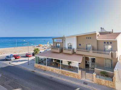 Esperia Beach Apartments & Suites