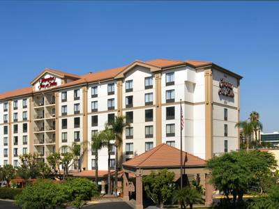 Hampton Inn & Suites by Hilton Anaheim / Garden Grove