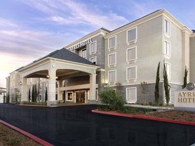 Ayres Hotel Fountain Valley (Foto)