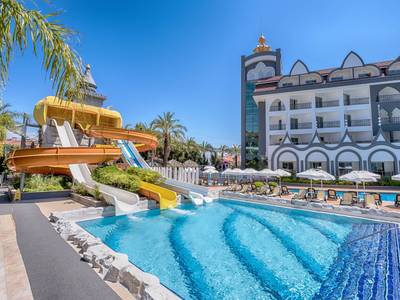 Side Crown Charm Palace