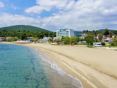 Cronwell Resort Sermilia