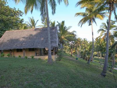 Kinasi Lodge
