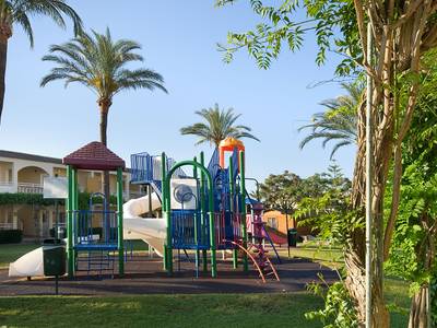 Mariner Club Apartments