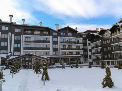 Mountain Paradise by the Walnut Trees