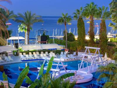 Sealife Buket Resort & Beach