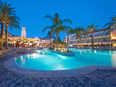 Napa Plaza - Erwachsenenhotel