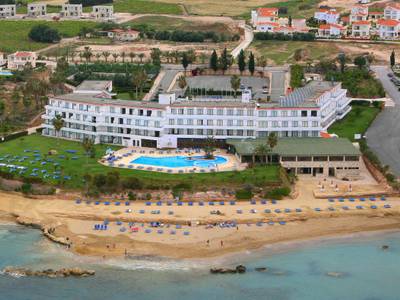 Corallia Beach Hotel & Apartments