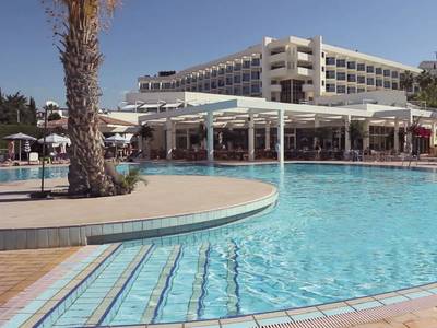 Leonardo Laura Beach & Splash Resort