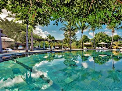 Maradiva Villas Resort & Spa