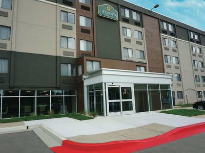 La Quinta Inn & Suites Baltimore North