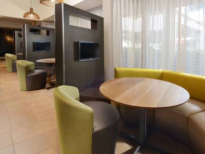 Courtyard by Marriott Dallas Central Expressway