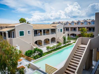 Amour Holiday Resort 