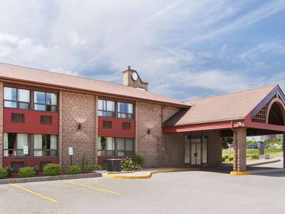 Travelodge Barrie On Bayfield