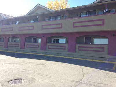 Canadas Best Value Inn Chinook Station