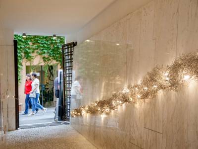 Art by the Spanish Steps