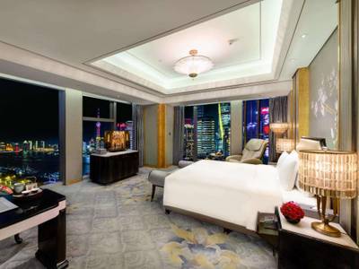 Wanda Reign on the Bund