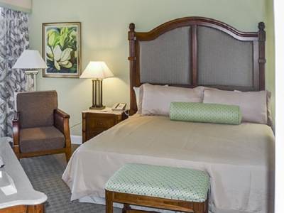 Cypress Pointe Resort & Grande Villas