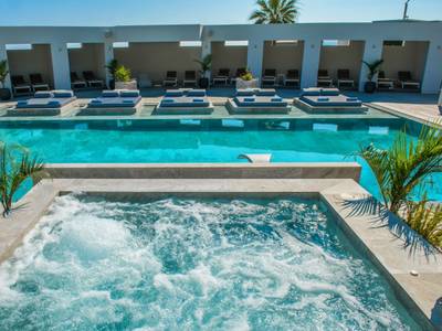 Hotel Matheo Villas & Suites