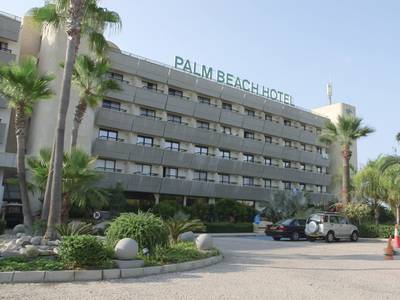 Palm Beach Hotel & Bungalows