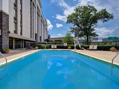 Hampton Inn & Suites Alexandria Old Town Area South